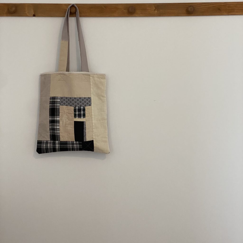 TB Grand Black Tote